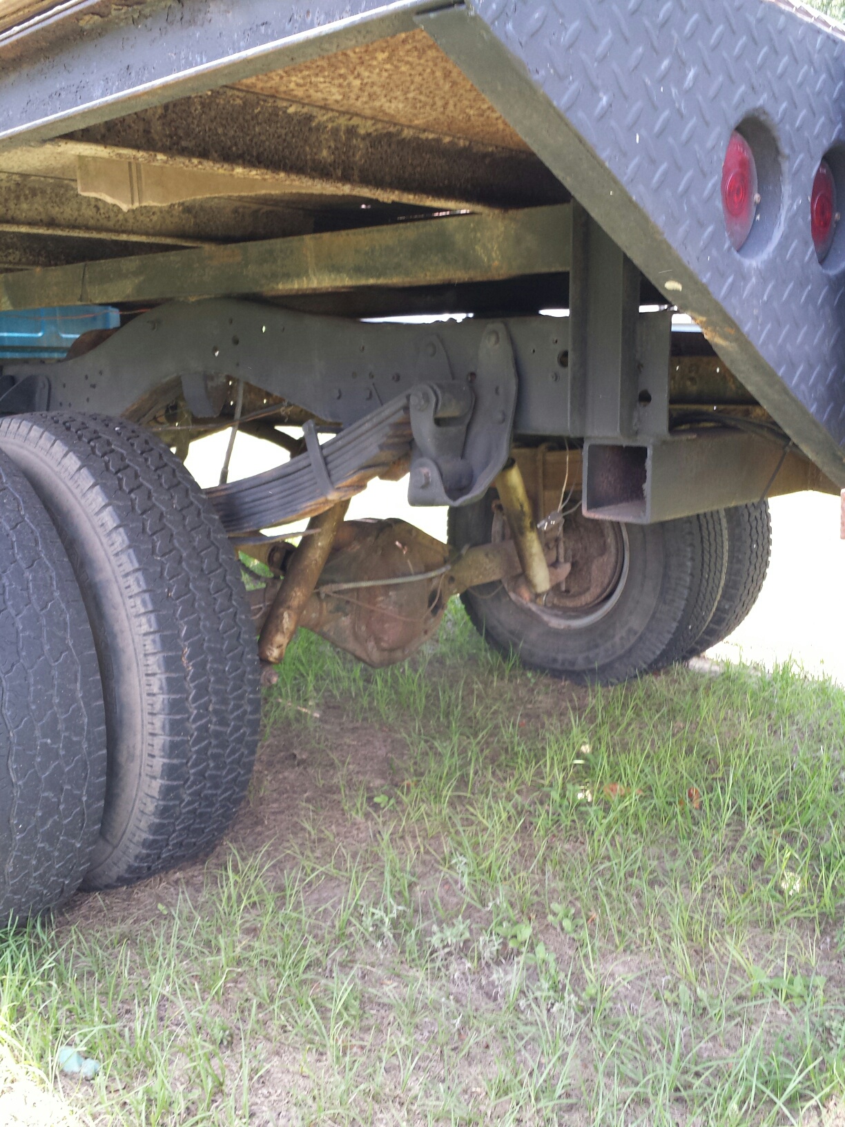 Attached picture dana 70 rear axle.jpeg